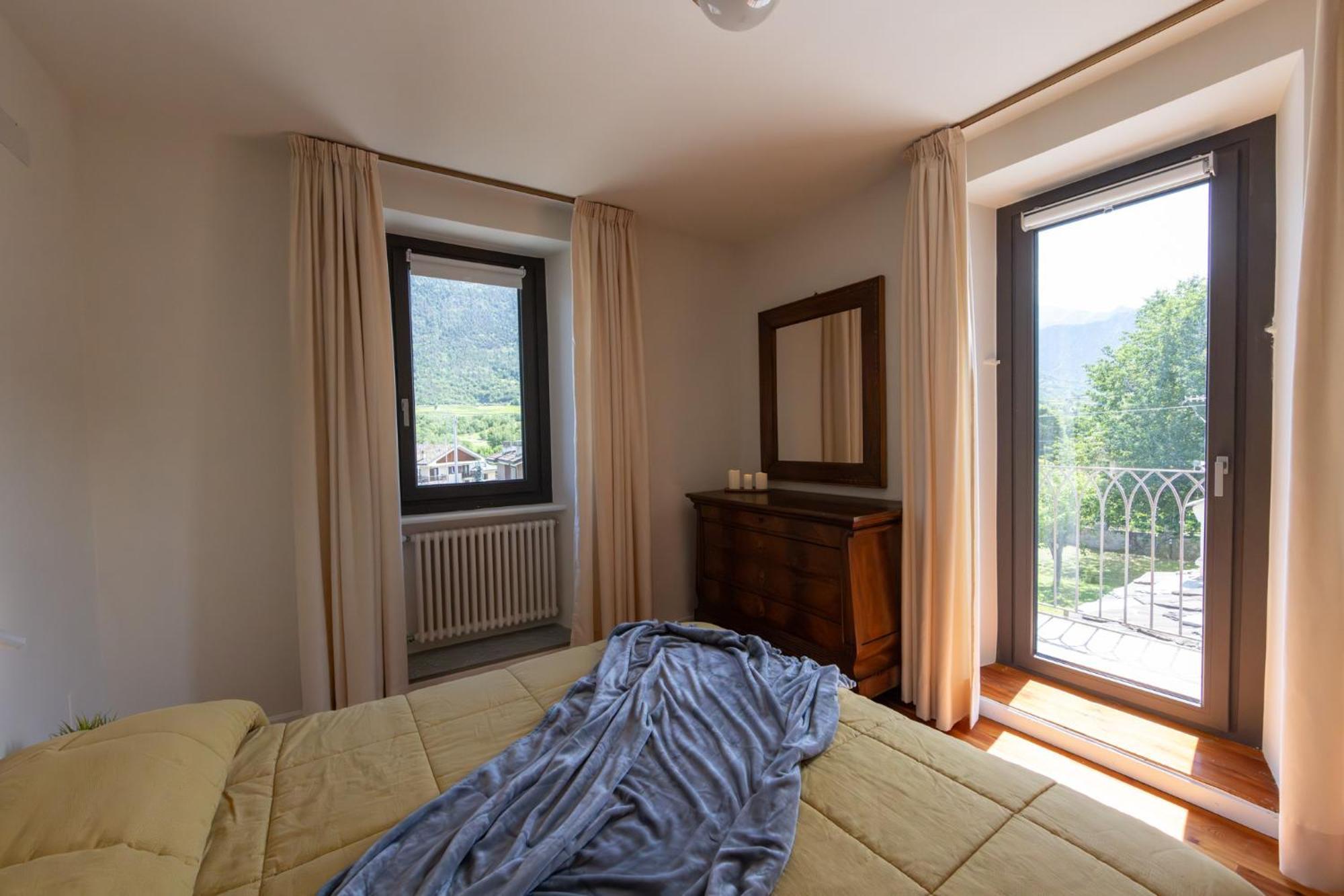 Manor House Apartment Аоста Екстериор снимка